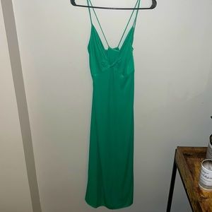 Green mid-length Zara dress | Size: Medium